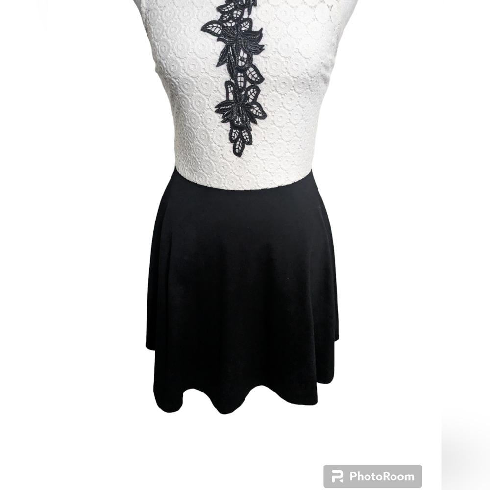 Aqua MINI dress size xs color white and black - Picture 2 of 5